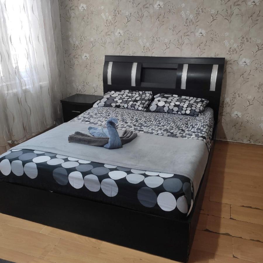 Enjoy The Hostel Батуми Экстерьер фото