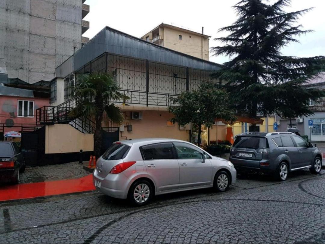 Enjoy The Hostel Батуми Экстерьер фото