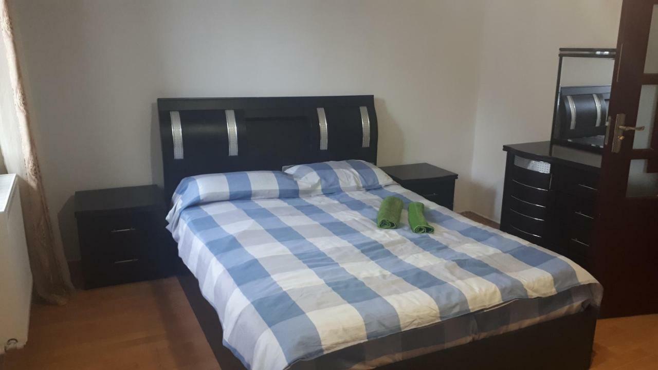 Enjoy The Hostel Батуми Экстерьер фото